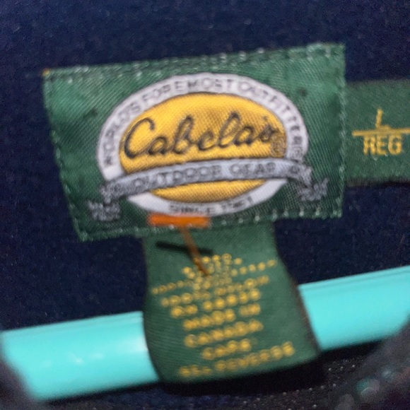 Cabelas fleece - Picture 3 of 3